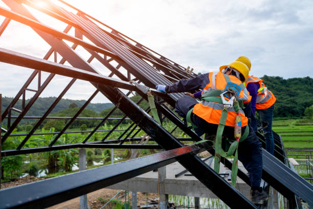 Best Roof Gutter Cleaning  in Wetherington, OH